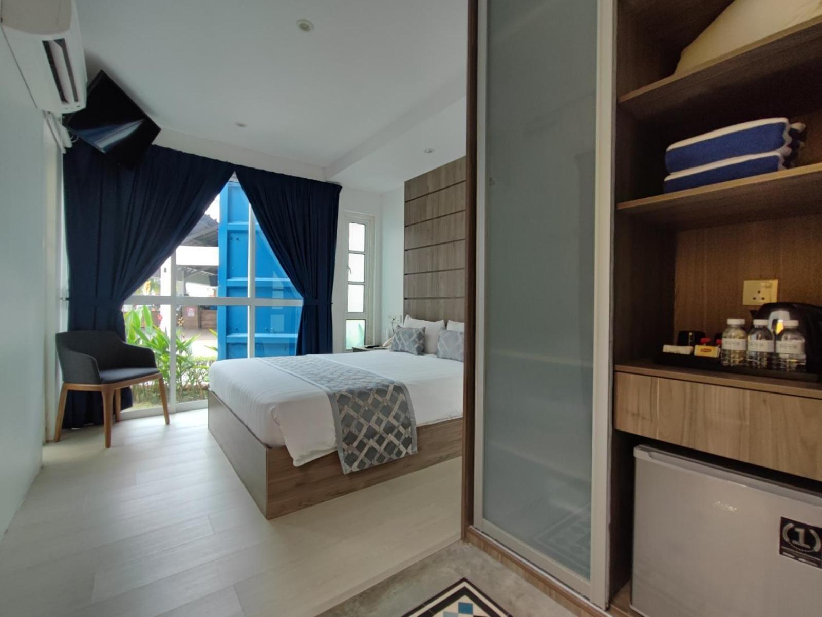 Solesor Kampong Beach Resort Port Dickson Esterno foto