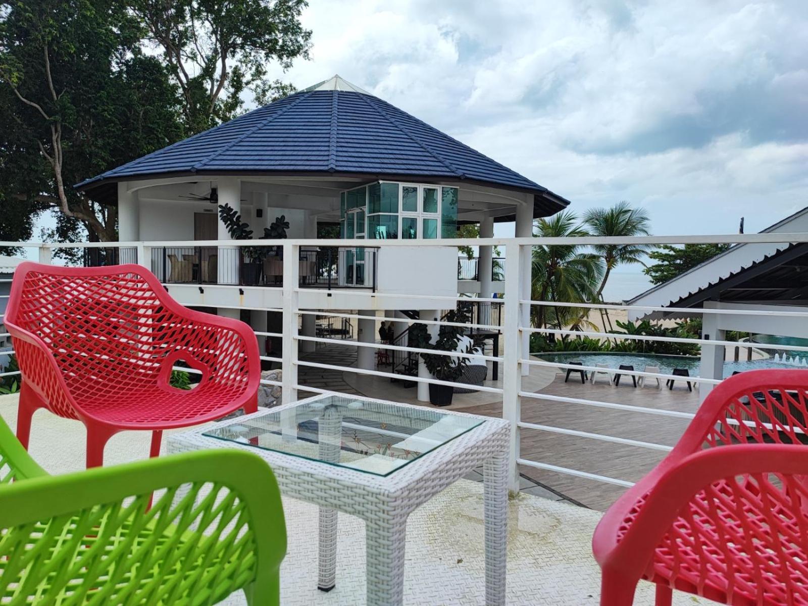 Solesor Kampong Beach Resort Port Dickson Esterno foto