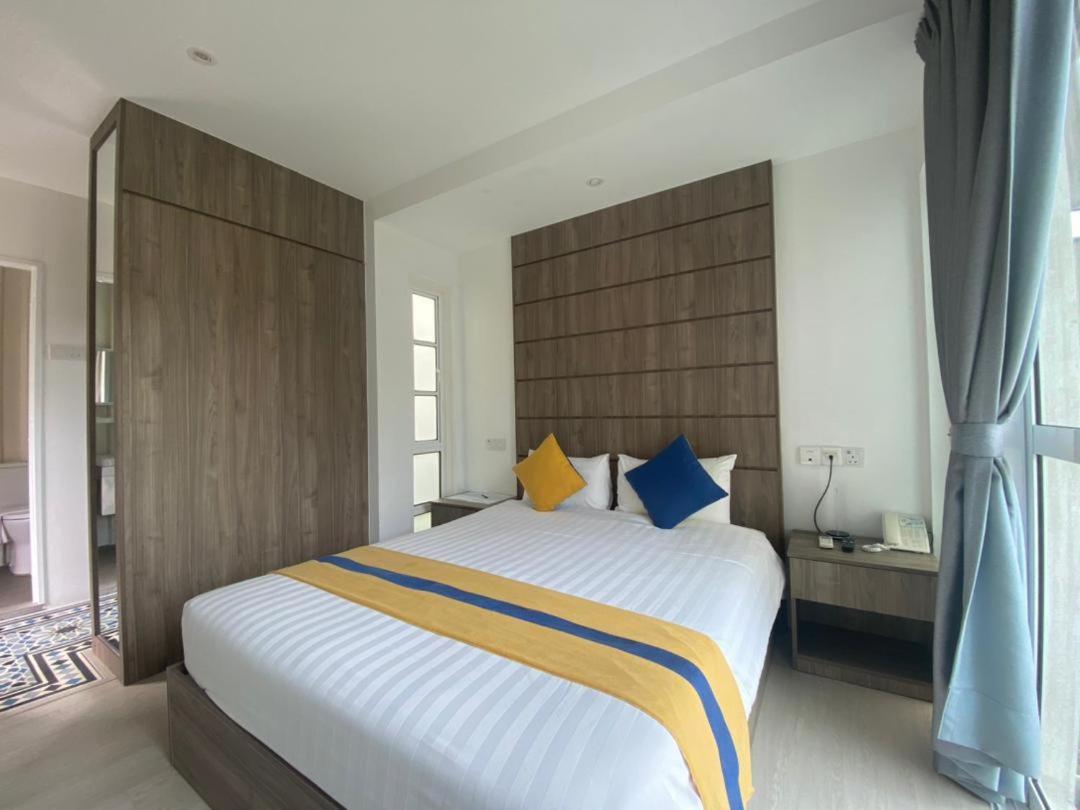 Solesor Kampong Beach Resort Port Dickson Esterno foto