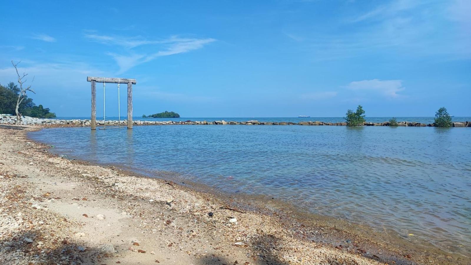 Solesor Kampong Beach Resort Port Dickson Esterno foto