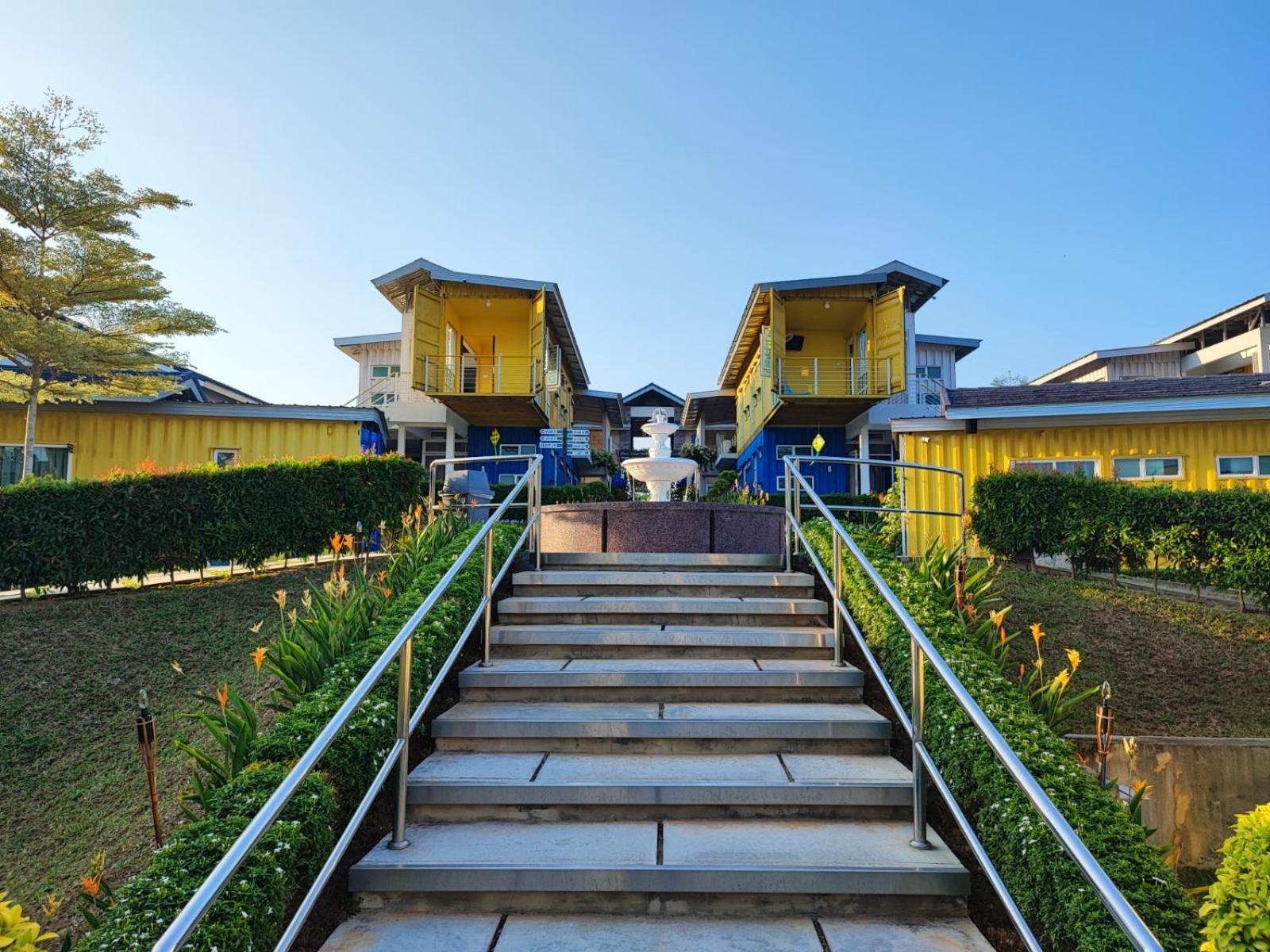 Solesor Kampong Beach Resort Port Dickson Esterno foto